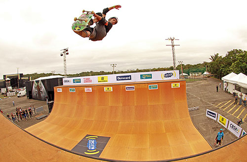 Sandro Dias, campeão do Copa Brasil de Skate Vertical em Salvador (Divulgação)