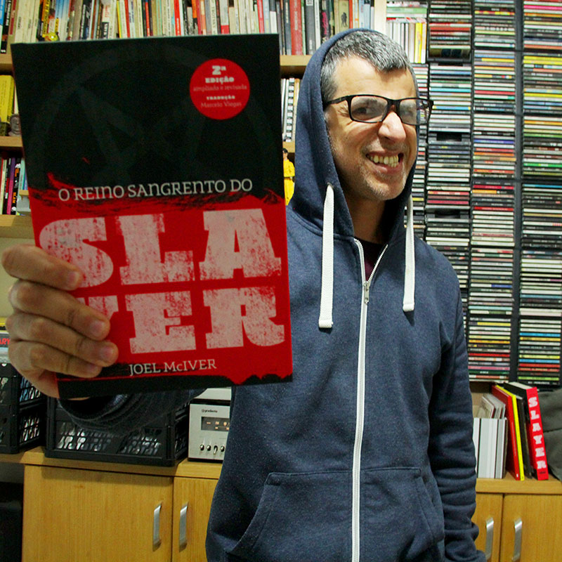 Marcelo Viegas, tradutor da segunda edição da biografia do Slayer em português (foto: Sidney Arakaki)