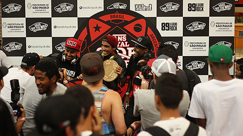 Pódio do Vans Royal Side Stripe com Galera, Denis e Carolino (foto: Sidney Arakaki)