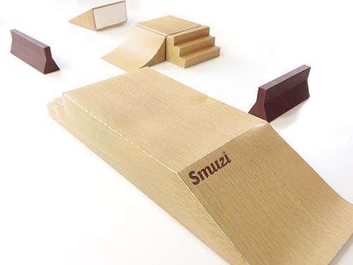 Smuzi-Paper-Skate-Park