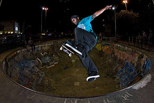 Eduardo Braz no bowl do Rio Sul (Arquivo pessoal)