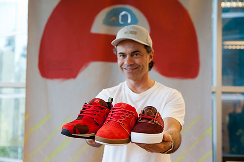 Pierre André Senizergues apresenta os limitados éS footwear (foto: Blair Alley/TWS)