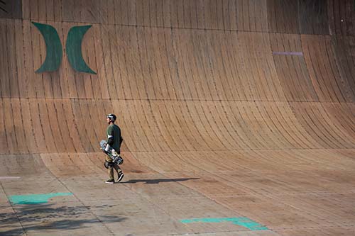 Bob está filmando na Dreamland para o The Berrics (Divulgação)