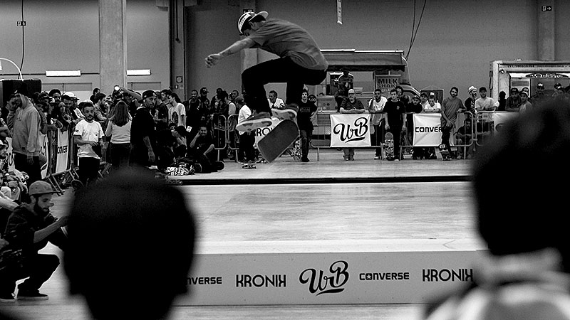 Danilo Cerezini, switch heelflip (foto: Sidney Arakaki)