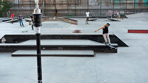 Gabi fez uma sessão na LES Skatepark (Cortesia Nike Skateboarding)