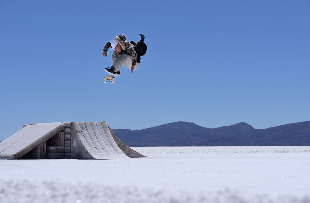 Skate no maior Deserto de Sal do mundo