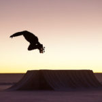 Skate no maior Deserto de Sal do mundo