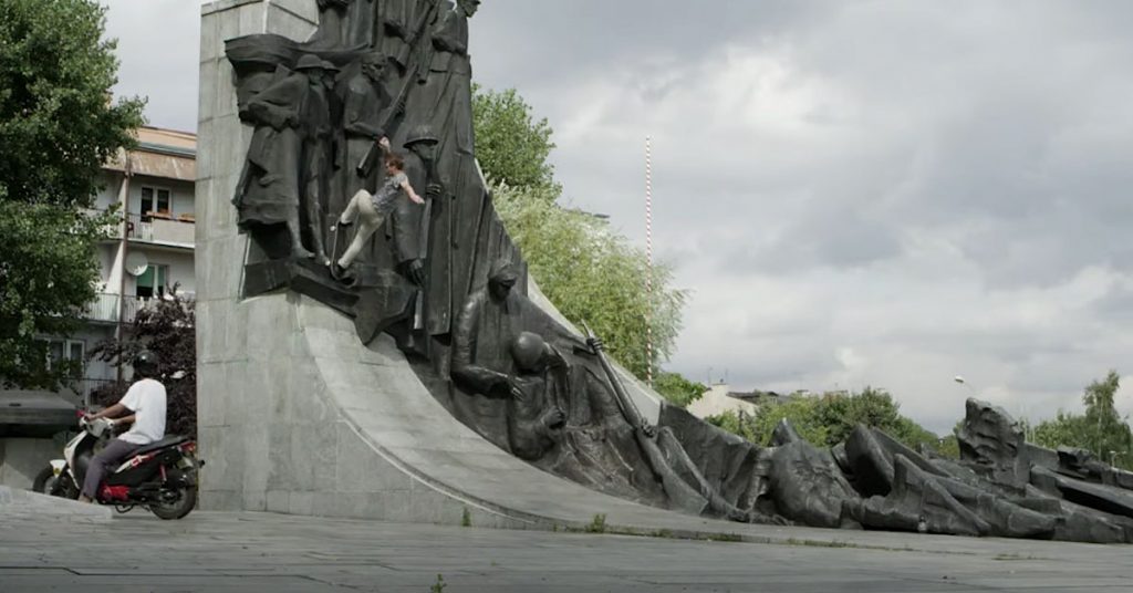 Ben Hatchell para Bones Wheels