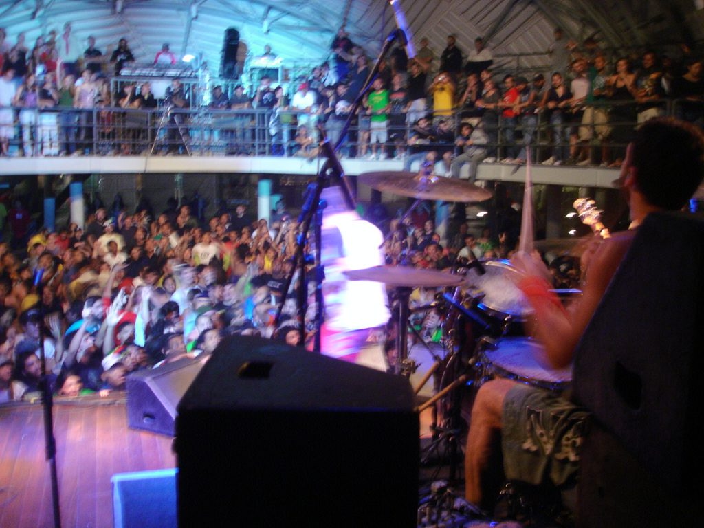 Dead Fish Circo Voador