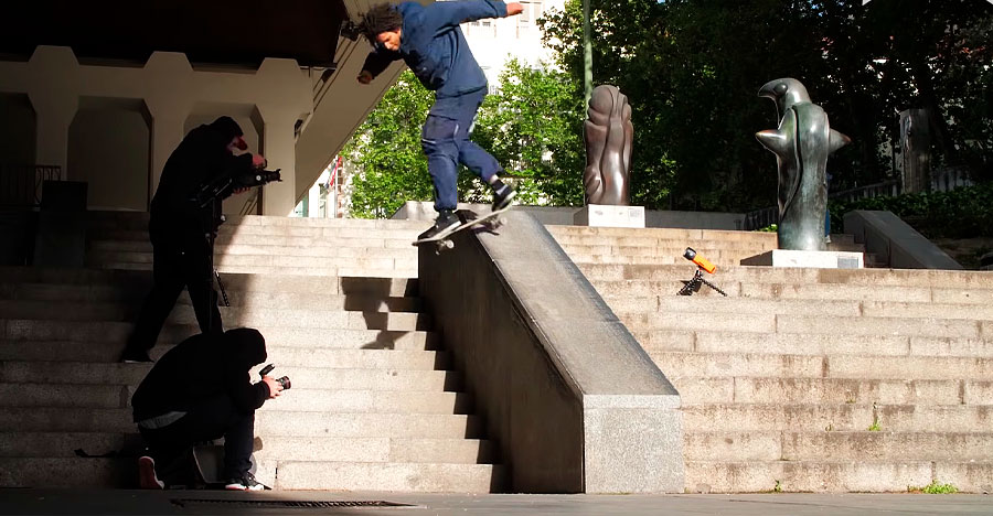 Josef Skott no "Domino", da DC Shoes